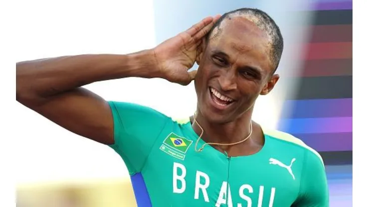 Alison dos Santos sagrou-se campeão mundial nesta terça-feira (19)