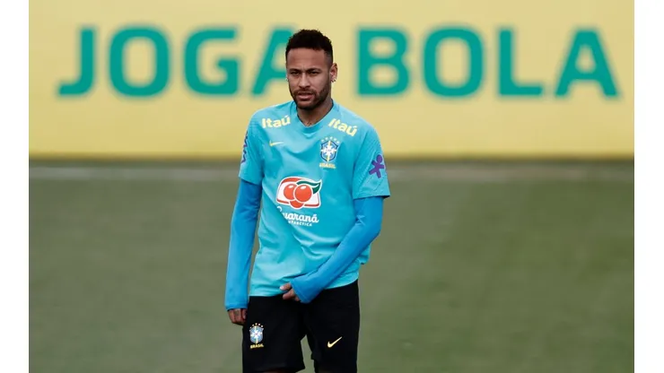 PSG ofereceu Neymar ao Manchester City, de acordo com jornal