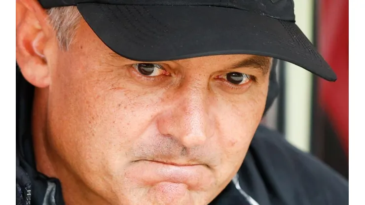 - Lisca deve mudar time do Santos