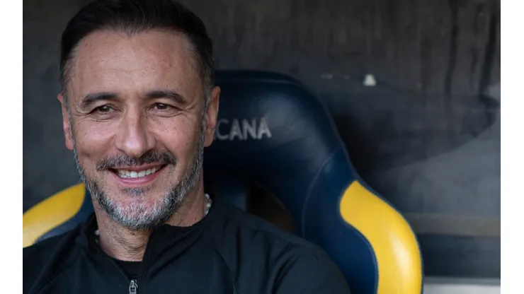Foto: Jorge Rodrigues/AGIF - Vítor Pereira e o Corinthians só vão poder enfrentar o Flamengo em eventual final da Copa do Brasi
