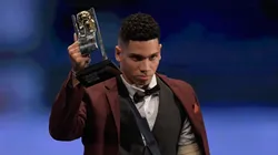 Paulinho está de saída do Bayer Leverkusen (Foto: Thiago Ribeiro/AGIF)