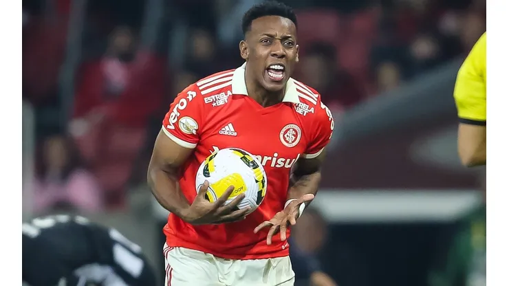 Pedro H. Tesch/AGIF - Inter dá "chapéu" em negociação de Moisés