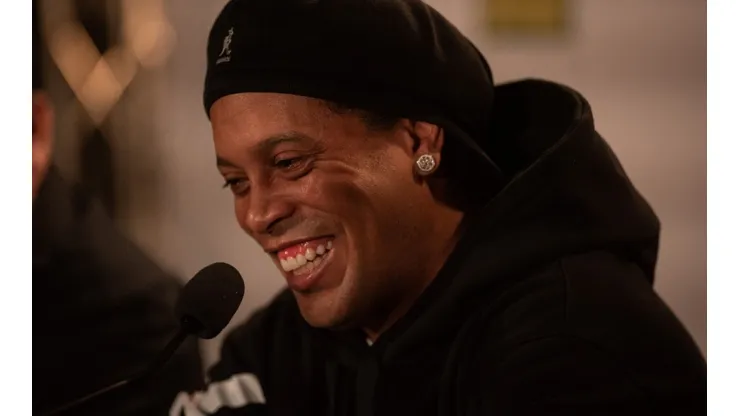 Marcelo Alvarenga/AGIF - Ronaldinho tem impacto em contratação do Barcelona