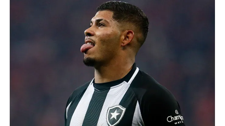 Foto: Vitor Silva/Botafogo - Erison, centroavante do Botafogo, pode ganhar reforço do Sport nesta janela
