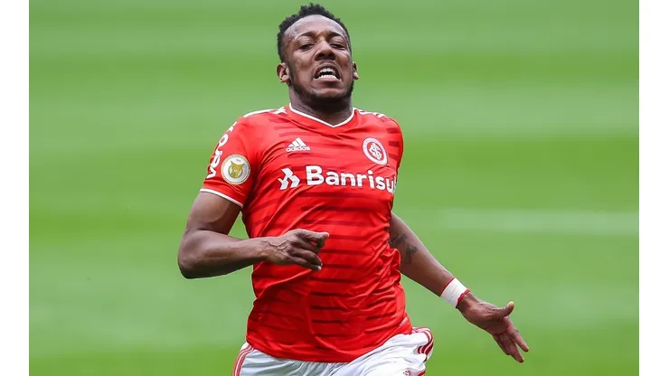 Moisés anotou seu primeiro gol no Internacional (Foto: Pedro H. Tesch/AGIF)