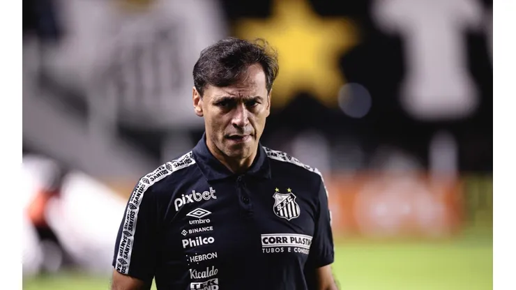 Agif/Ettore Chiereguini - Fabián Bustos corre risco de demissão no Santos.