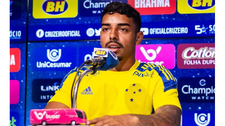 Foto: Gustavo Aleixo/Cruzeiro - Matheus Bidu vai ficar fora do jogo do Cruzeiro contra o Guarani por questão de contrato