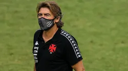 Foto: Thiago Ribeiro/AGIF - Ricardo Sá Pinto age nos bastidores e pode tirar jogador do Náutico