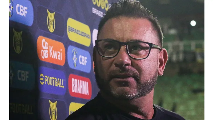 Foto: Fernando Moreno/AGIF - Defensor fora dos planos de Turco está de saída do Galo