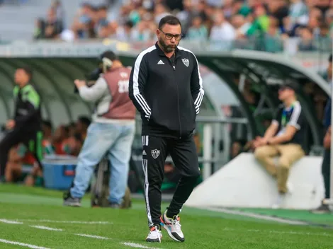 "Eles têm que demonstrar que..."; Com novos contratados, Turco faz 'jogo duro' e diz o que precisam para jogar