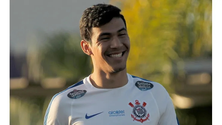 Foto: Daniel Vorley/AGIF - Balbuena é um dos pedidos no Corinthians.