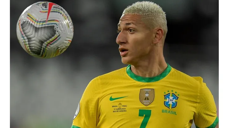 Jorge Rodrigues/AGIF - Richarlison pela Seleção.