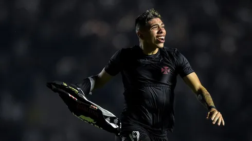 Foto: Thiago Ribeiro/AGIF | Palácios e +1 se livram das críticas no Vasco