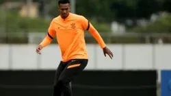 Jornalista surpreende e causa 'polêmica' ao comparar atacante do Atlético com Jô, ex-Corinthians