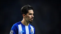 Foto: Octavio Passos/Getty Images | Venda de Vitinha ao PSG pode aproximar meia do SPFC ao Porto