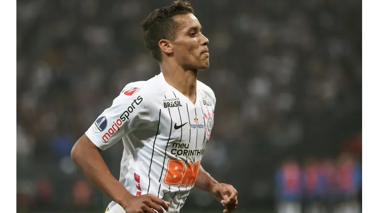 Marcello Zambrana/AGIF - Empresário de Pedrinho fala sobre negociação com o Corinthians