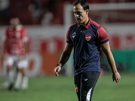 "Nunca passei por essa situação"; Dado Cavalcanti demonstra preocupação com sequência negativa do Vila Nova na Série B
