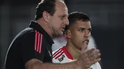 Foto: Rubens Chiri / saopaulofc.net / Divulgação - Igor Vinicius e Ceni: lateral tem vínculo só até o fim do ano