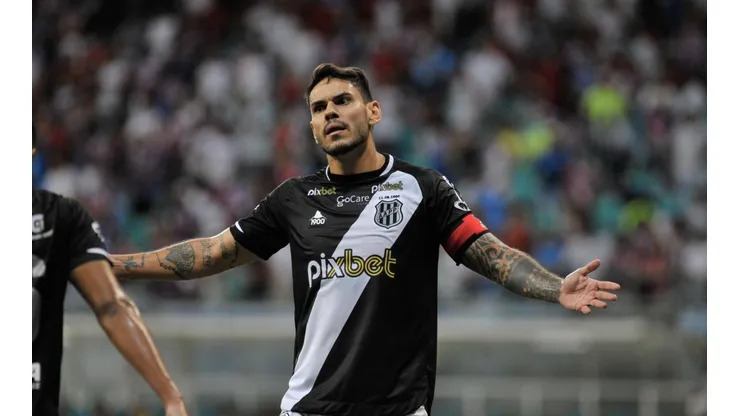 Foto: Jhony Pinho/AGIF | Fabrício acredita que triunfo dará confiança ao elenco