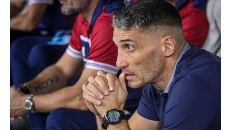 Foto: Lucas Emanuel/AGIF - Vojvoda: espera novo reforço no Fortaleza