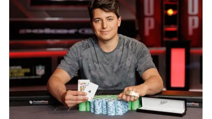 Jake Schindler levou o primeiro bracelete dele nesta WSOP (Foto: Alec Rome/PokerNews)