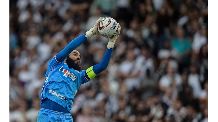 Foto: Thiago Ribeiro/AGIF | Guto destacou boa atuação de Danilo