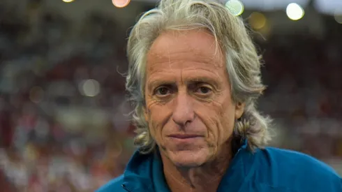 Foto: Thiago Ribeiro/AGIF - Jorge Jesus: português quer contar com a revelação do Coritiba no Clube turco