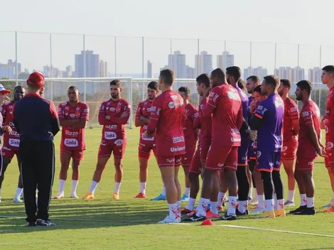 Mesmo com nove reforços, ataque do Vila Nova deixa a desejar e equipe passeia por Z-4