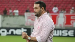 Divulgação/Náutico. Apesar do resultado, Roberto Fernandes avalia melhoras da equipe em campo