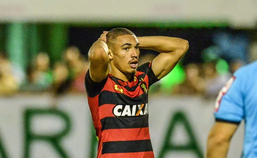 Adryelson foi revelado pelo Sport. Foto: Ricardo Luis Artifon/AGIF