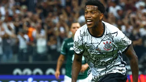 Marcello Zambrana/AGIF/ Gil completa 350 jogos com a camisa do Corinthians; confira o top 25 com ídolos do Clube.