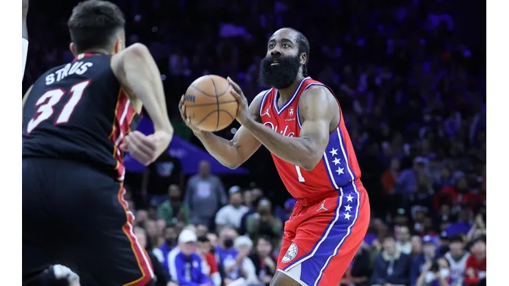 Tayfun Coskun/Anadolu Agency via Getty Images - James Harden, do 76ers