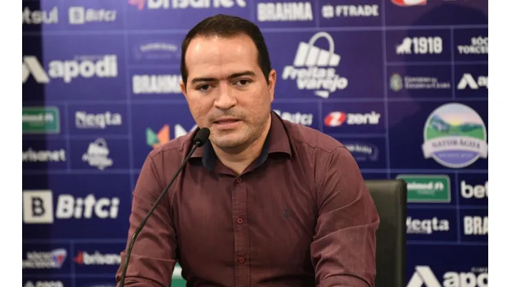 Foto: Kely Pereira/AGIF | Paz criticou também torcedores que promovem tumulto no estádio
