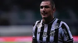 Foto: Ettore Chiereguini/AGIF | Vina teve uma curta passagem pelo Furacão