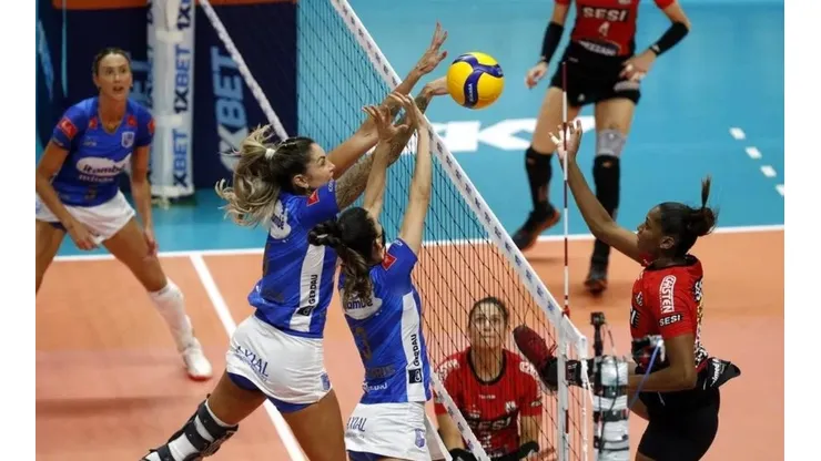 Orlando Bento/Minas Tênis Clube/ Sesi Bauru x Minas: saiba onde assistir AO VIVO o segundo jogo da semifinal da Superliga Feminina.