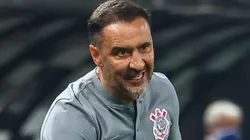Foto: Marcello Zambrana/AGIF - Vítor Pereira vem analisando as opções do elenco.