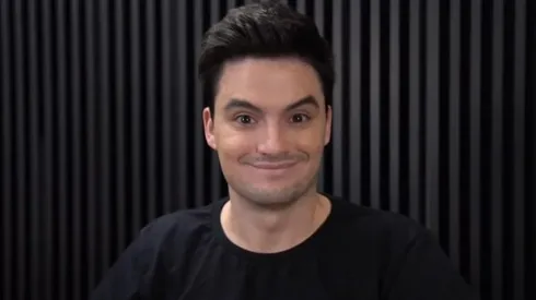 - O influenciador utilizou as redes sociais para externar sua idignação