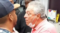 Foto: Reprodução/Twitter Oficial @ricardolay - Abel Braga é confrontado por torcedores do Flu em desembarque no Rio após queda na Libertadores