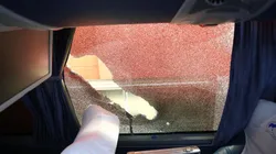 Twitter/Divulgação/ Por conta de pedrada, Grêmio prepara ajustes no ônibus para Gre-Nal desta semana