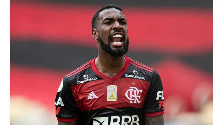 - Gerson teve grande sucesso com o Manto Sagrado