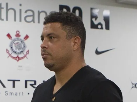 Dentinho expõe lágrimas por 'presente' de Ronaldo no Corinthians