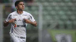 Savarino tem excelentes números jogando no Independência