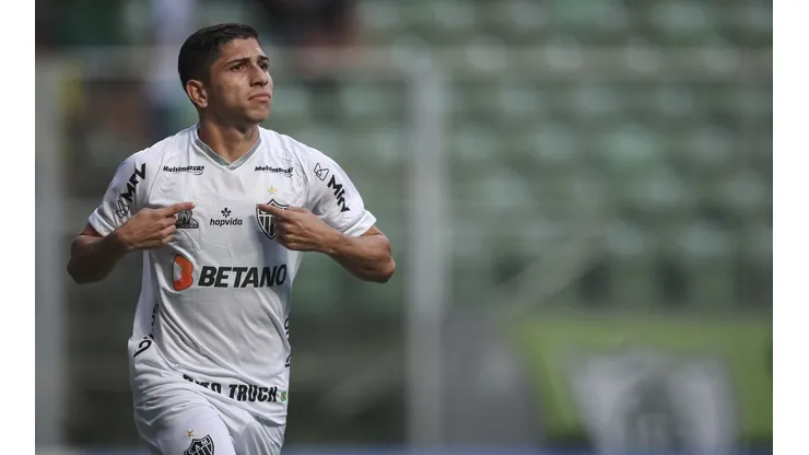 Savarino tem excelentes números jogando no Independência