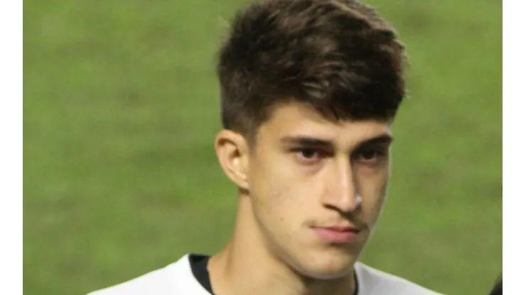 O empresário do atleta busca a saída pela falta de oportunidade que o jogador vem tendo com Carille - Foto: Fernanda Luz/AGIF
