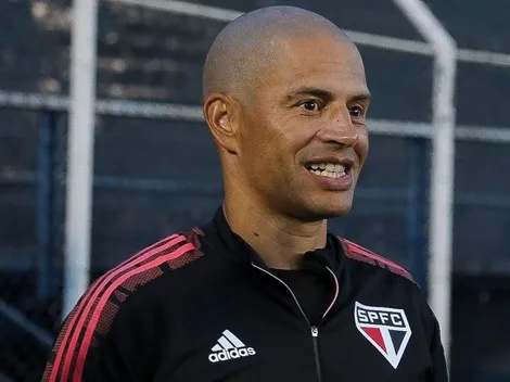 Alex abre negociação para assumir equipe da Série A do Campeonato Brasileiro, afirma jornalista