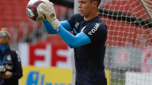 Foto: Maxi Franzoi/AGIF - Brenno pode ver diminuir concorrência no Grêmio com eventual saída de Gabriel Brando para a Europa