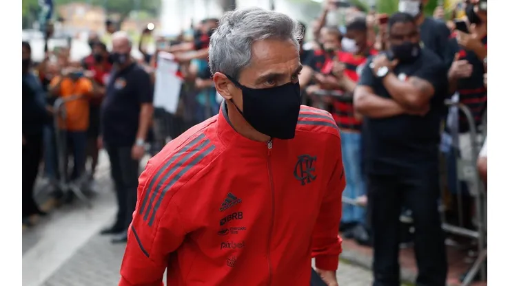 Chegada do Flamengo em Volta Redonda (Foto: Gilvan de Souza/Flamengo)