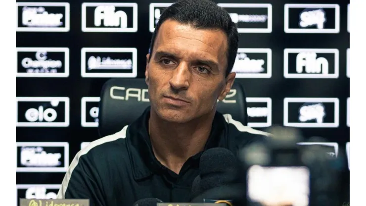 Patrick Floriani/FFC/ Após empate no estadual, Junior Rocha cobra mais efetividade do Figueirense no ataque