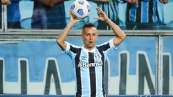 Rafinha puxa a fila de jogadores que deixaram o Grêmio ao fim da temporada 2021
