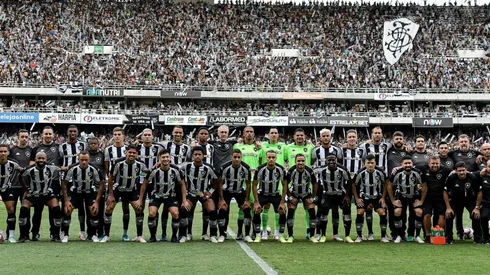 Foto: Thiago Ribeiro/AGIF | 21 dos atletas que atuaram no acesso à Série A estão fazendo a pré temporada com a equipe